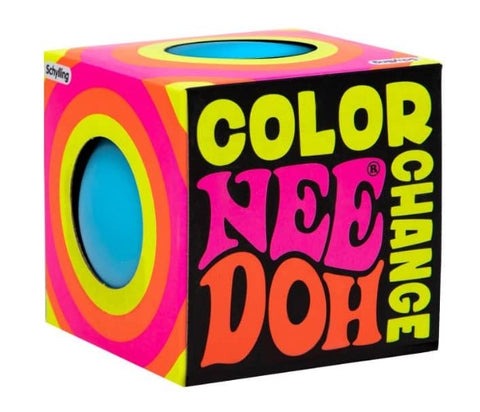 Color-changing play ball